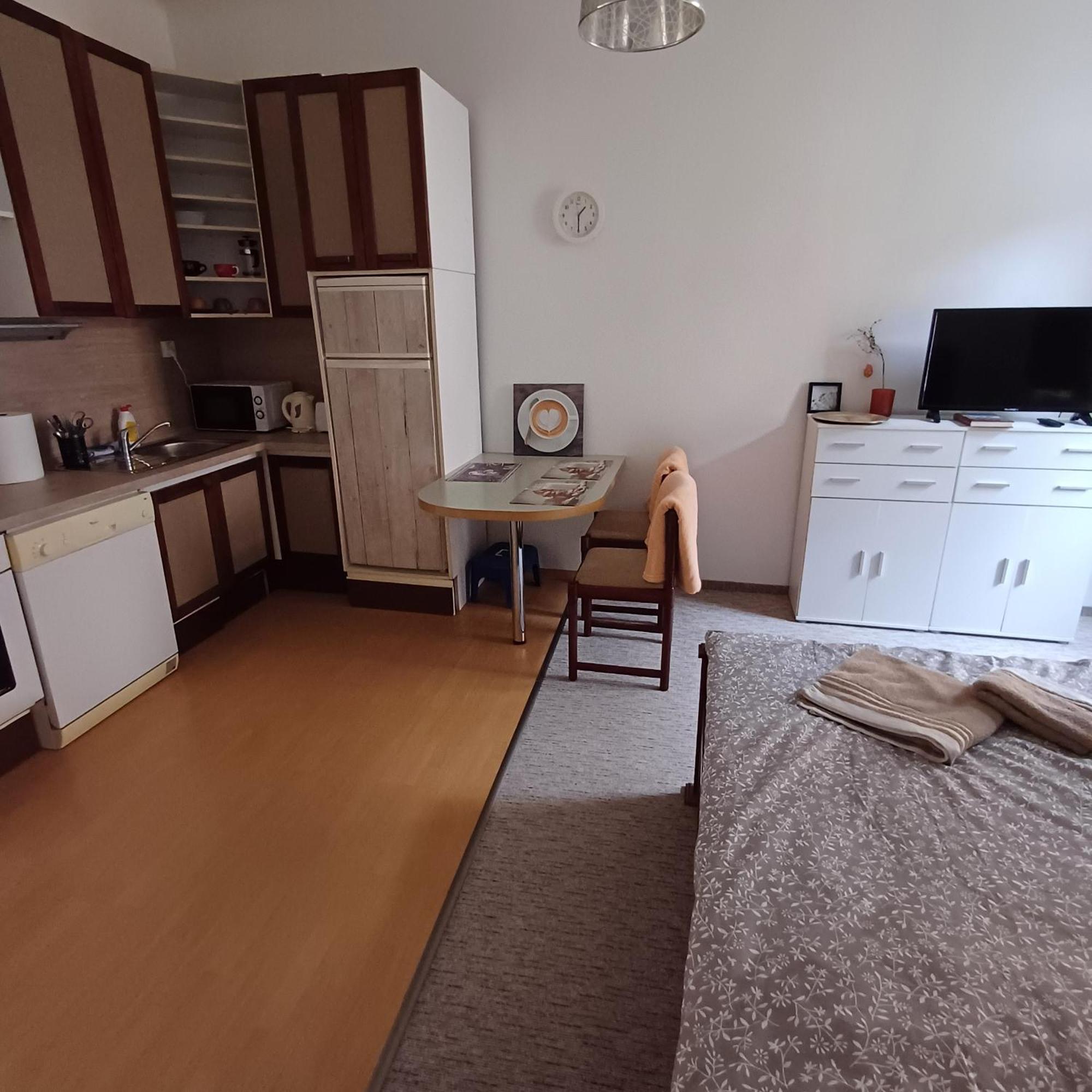 Ap 4 Alice Suite Near Vridlo Collonade Karlowe Wary Zewnętrze zdjęcie